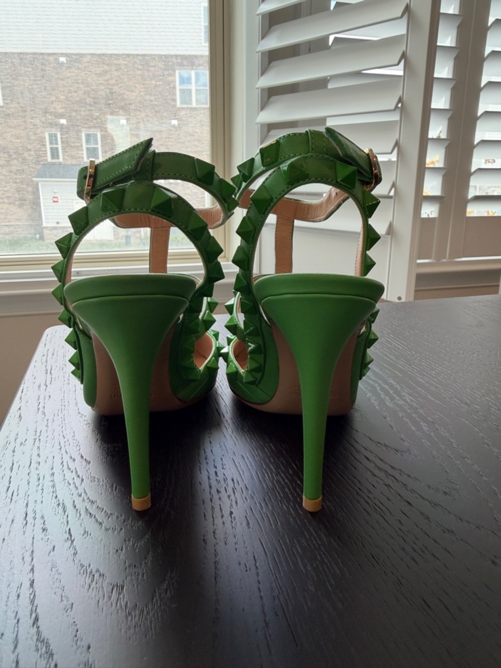 Valentino Garavani Green Rockstud Caged 100mm Pump - Picture 5 of 7